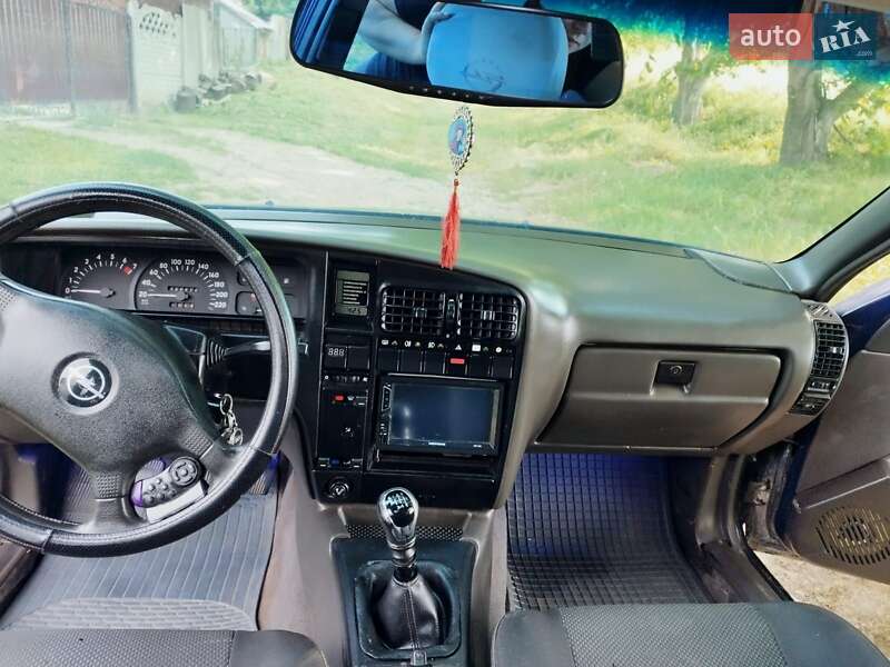 Opel Omega 1989