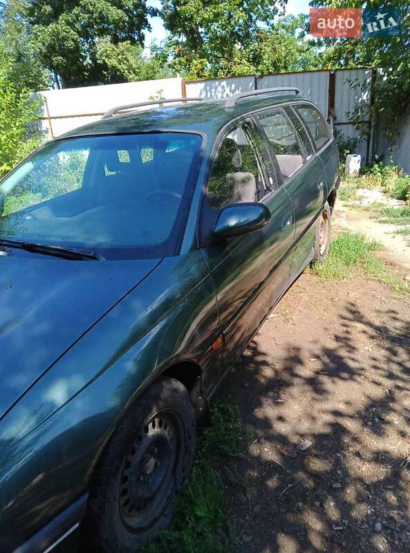 Универсал Opel Omega 1995 в Гайсине