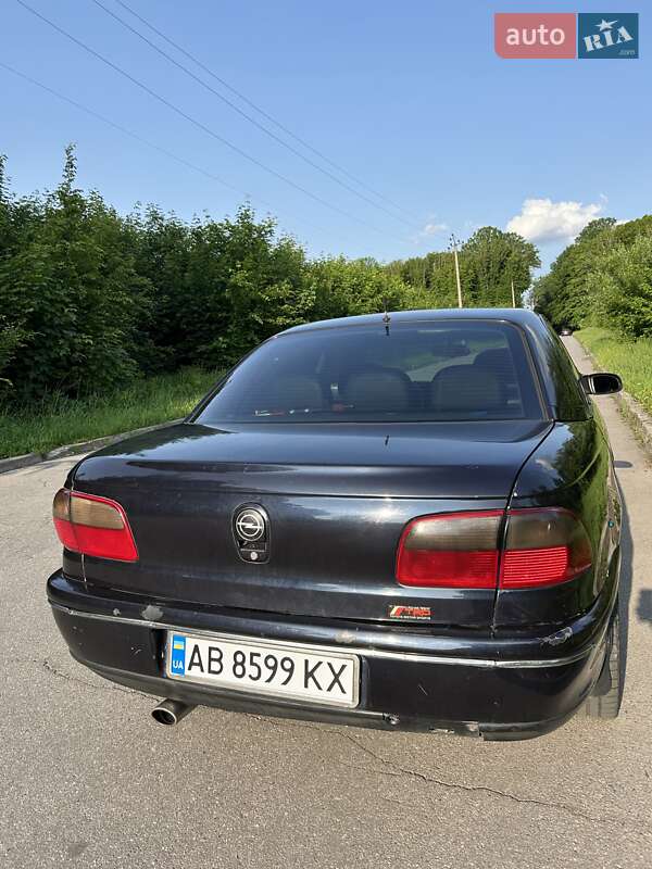 Седан Opel Omega 1995 в 
