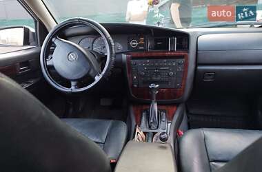 Седан Opel Omega 2002 в 