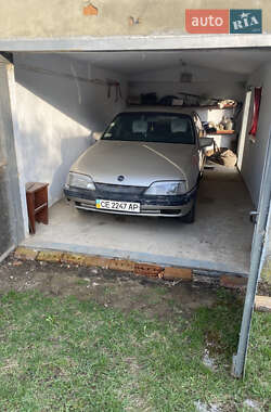 Седан Opel Omega 1992 в Кельменцах