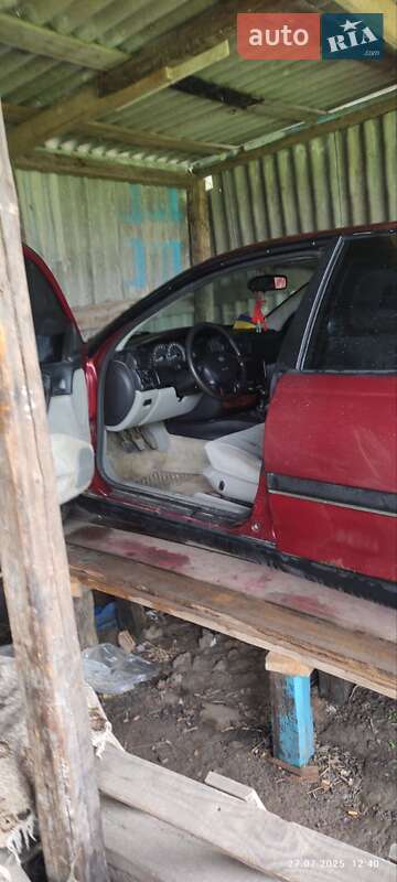 Седан Opel Omega 1996 в Корце