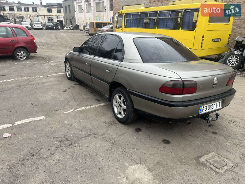 Седан Opel Omega 1996 в Виннице