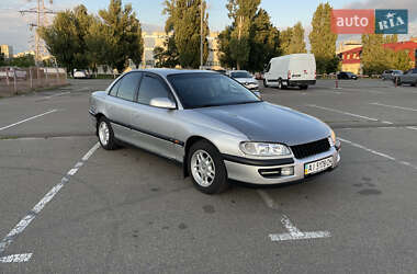 Седан Opel Omega 1998 в Киеве