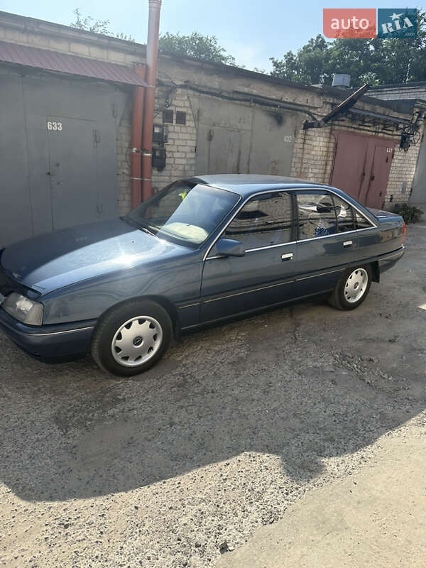 Седан Opel Omega 1987 в Дніпрі