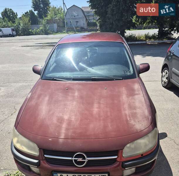 Седан Opel Omega 1996 в Ракитном