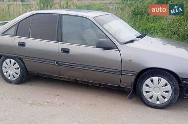 Седан Opel Omega 1989 в 