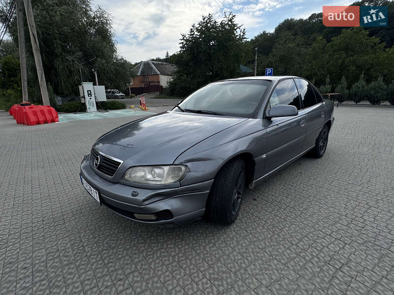 Седан Opel Omega 2001 в Полтаве
