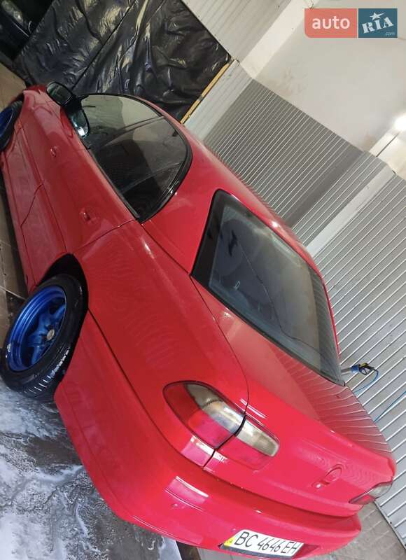 Седан Opel Omega 1998 в Бурштыне