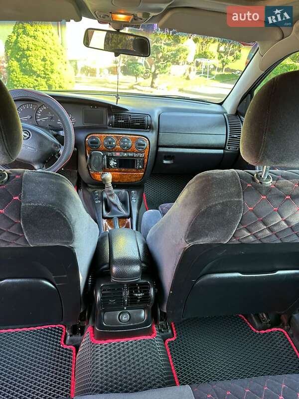 Универсал Opel Omega 1998 в Бориславе
