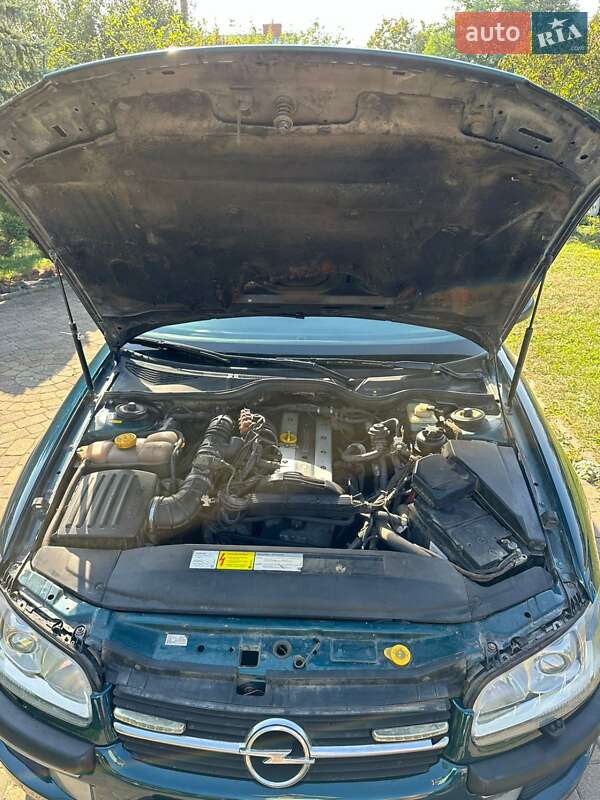 Универсал Opel Omega 1998 в Бориславе