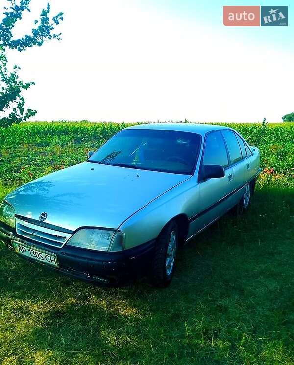 Седан Opel Omega 1988 в Полтаве