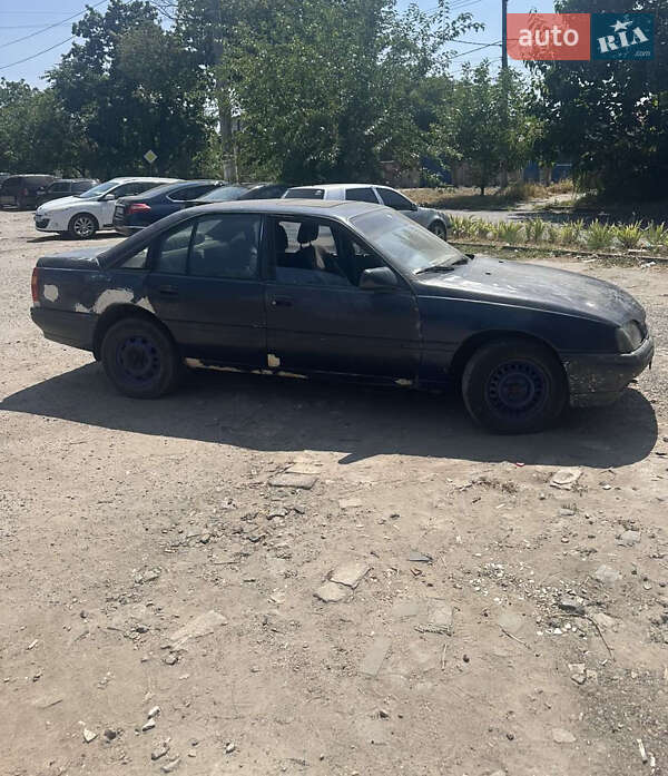 Седан Opel Omega 1990 в Одессе