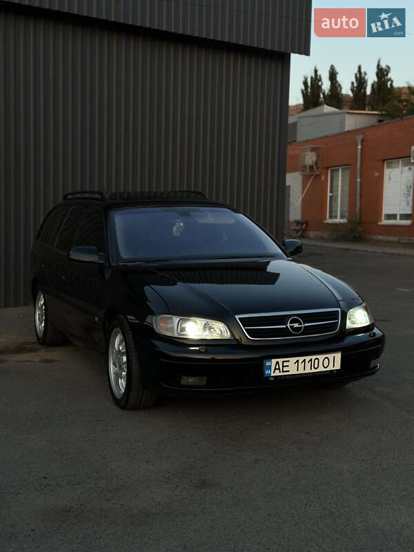 Универсал Opel Omega 2002 в Кривом Роге