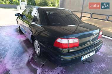 Седан Opel Omega 2000 в Ирпене