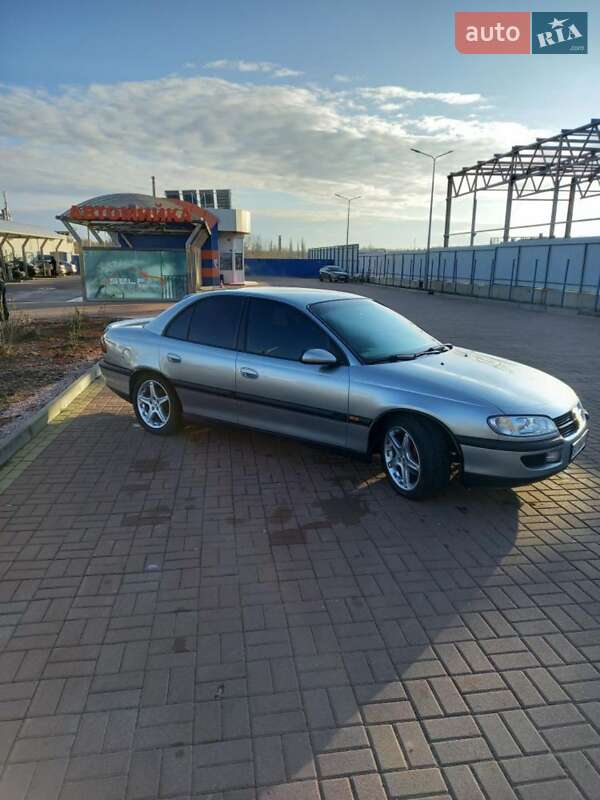 Седан Opel Omega 1995 в Полтаві