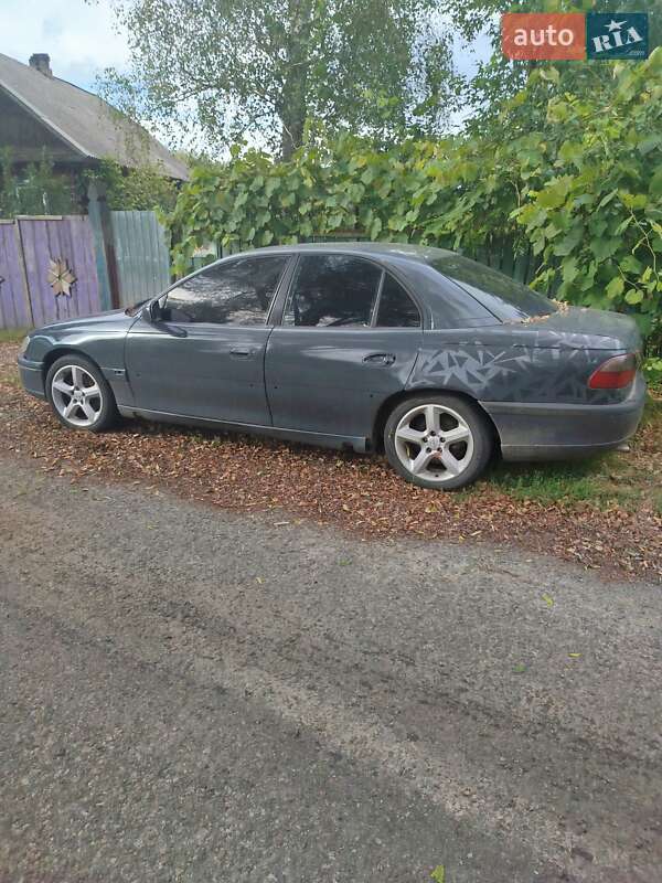 Седан Opel Omega 1999 в Киеве