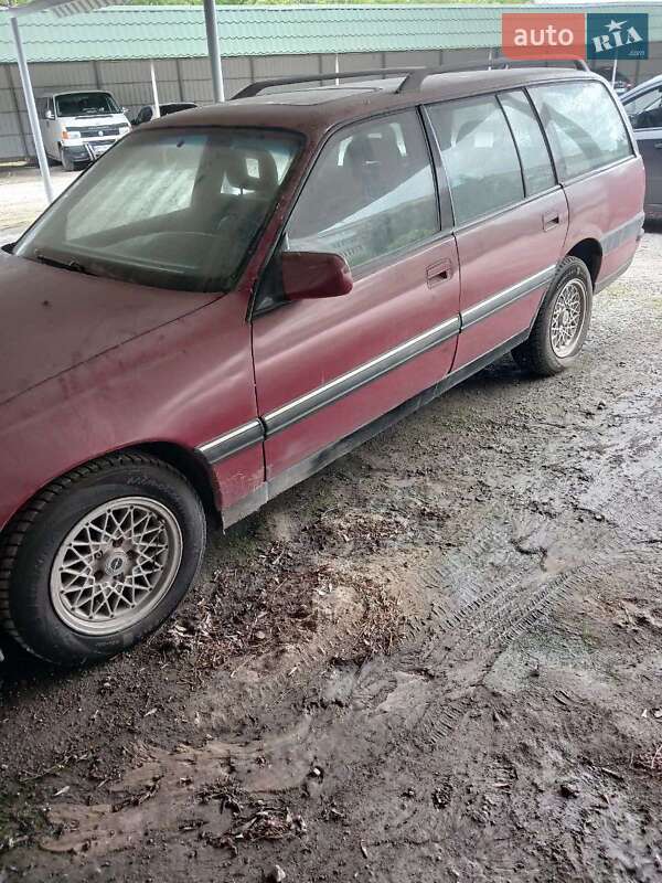 Универсал Opel Omega 1992 в Шостке