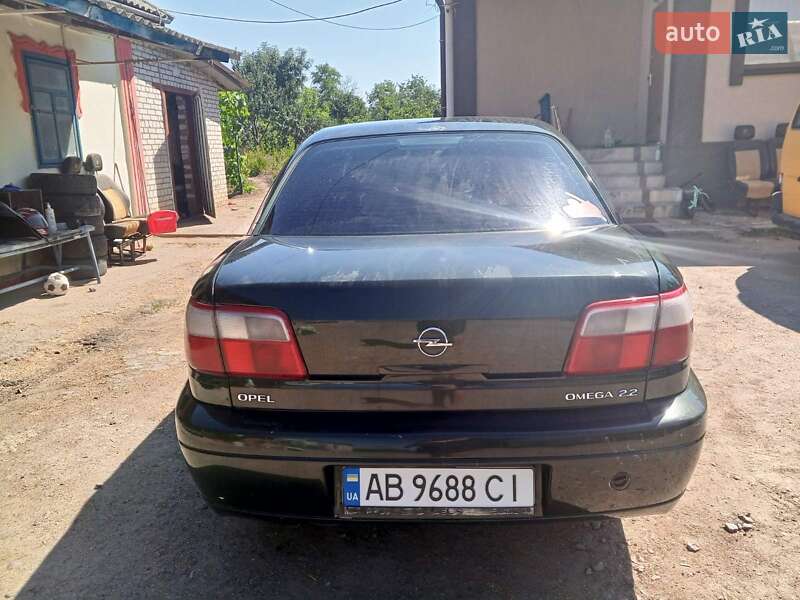 Седан Opel Omega 2001 в Тульчине