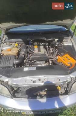 Седан Opel Omega 2002 в Виннице