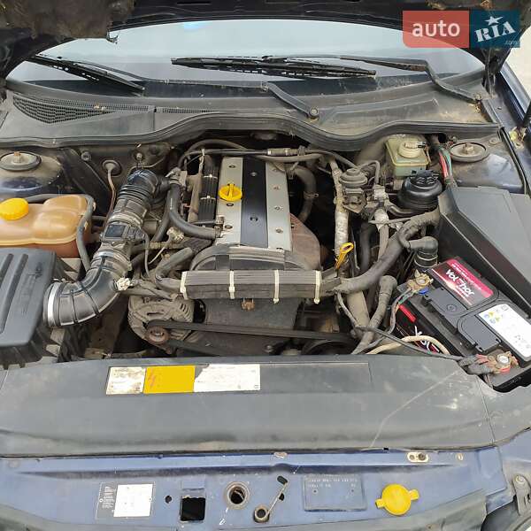 Седан Opel Omega 1994 в Києві