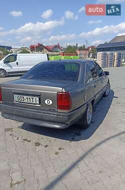 Седан Opel Omega 1986 в 