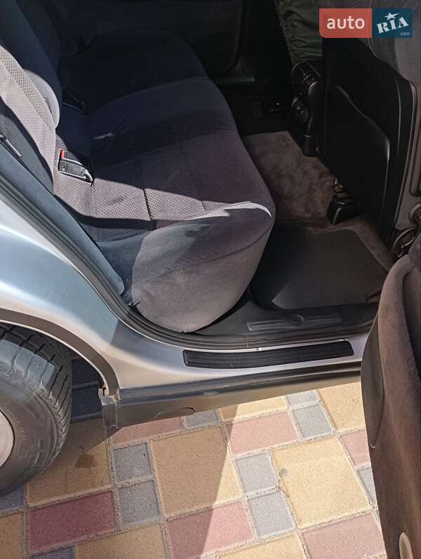 Седан Opel Omega 1998 в Гайсину