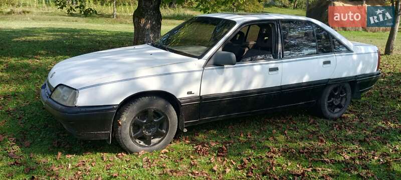 Седан Opel Omega 1991 в Тячеве фото 3 Седан Opel Omega 1991 в Тячеве