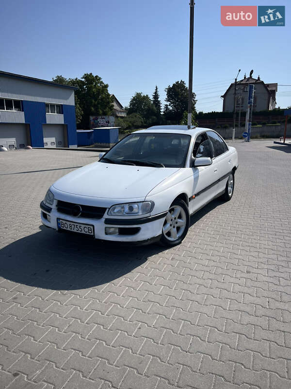 Седан Opel Omega 1994 в Бучаче