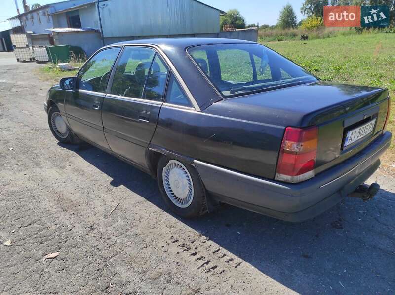 Седан Opel Omega 1989 в Гостомелі