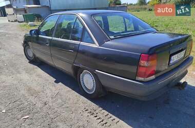 Седан Opel Omega 1989 в 