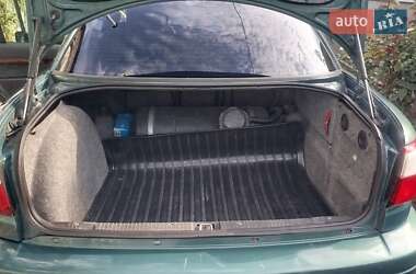 Седан Opel Omega 2002 в 
