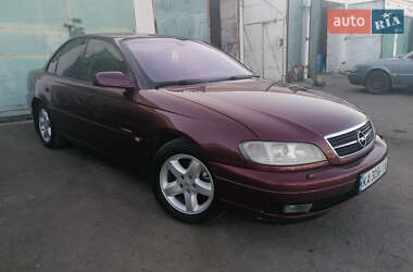 Седан Opel Omega 2002 в 
