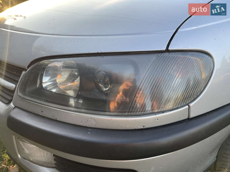 Седан Opel Omega 1996 в Шостці