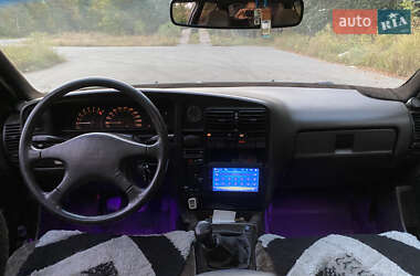 Седан Opel Omega 1988 в  фото 6 Седан Opel Omega 1988 в