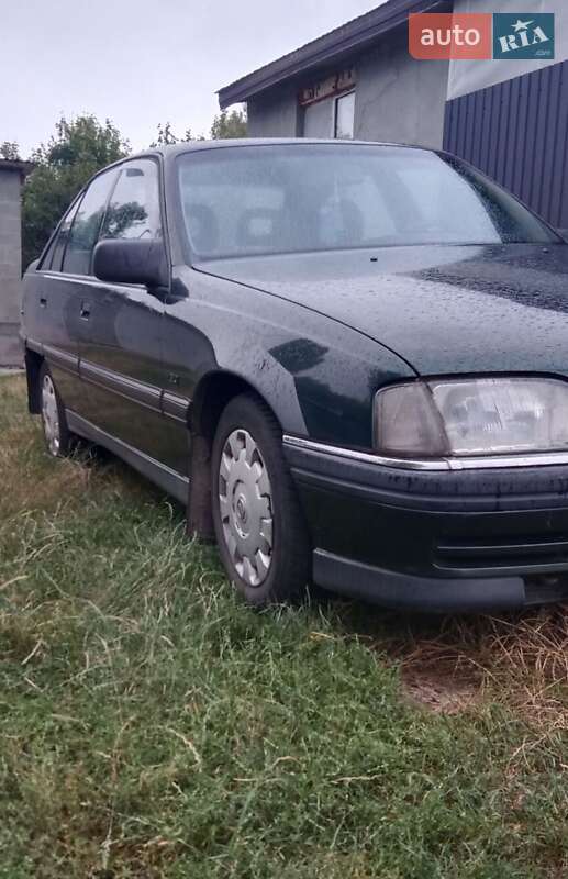 Седан Opel Omega 1993 в Переяславі