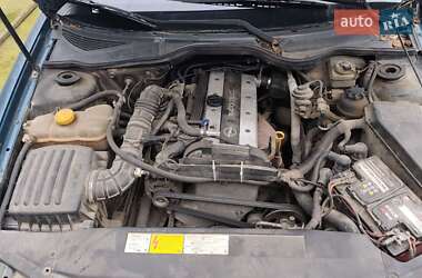 Седан Opel Omega 1994 в Монастыриске