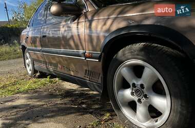 Седан Opel Omega 1998 в 