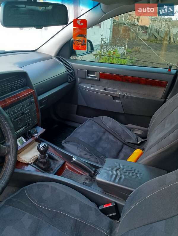 Седан Opel Omega 2003 в Хороле фото 12 Седан Opel Omega 2003 в Хороле