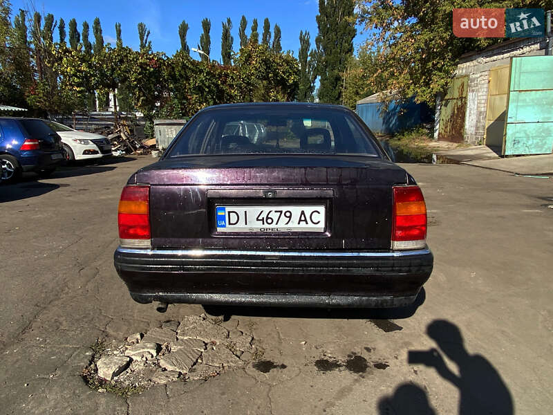 Седан Opel Omega 1991 в Києві