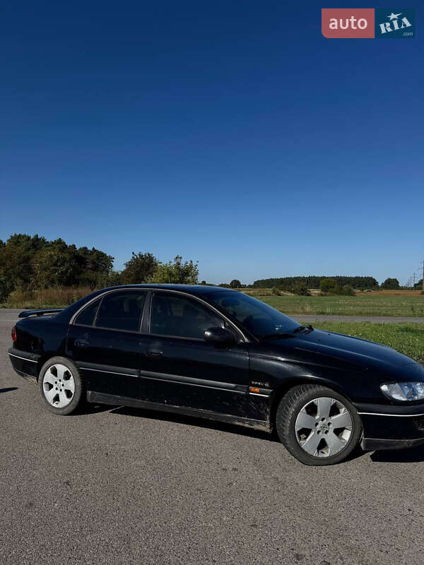 Седан Opel Omega 1994 в Радехові