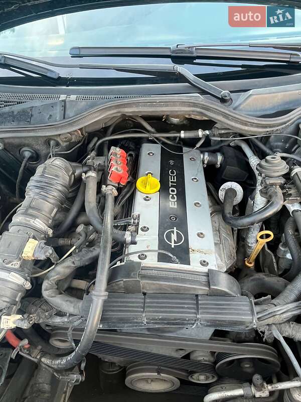 Седан Opel Omega 1994 в Снятине