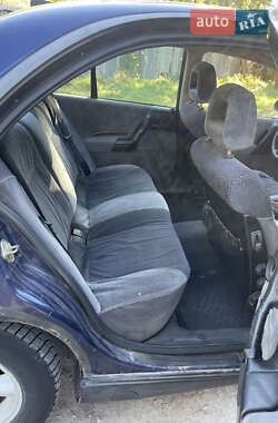 Седан Opel Omega 1995 в 
