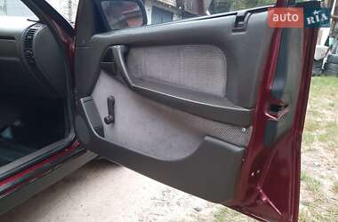Седан Opel Omega 1990 в 