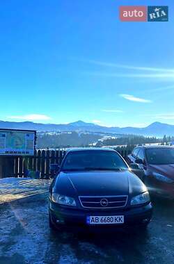Седан Opel Omega 2001 в 