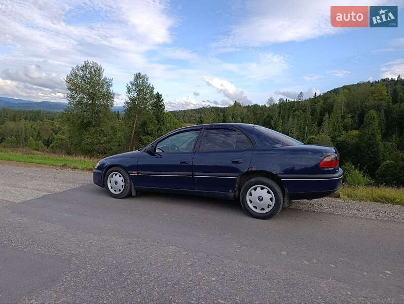 Седан Opel Omega 1997 в Сколе