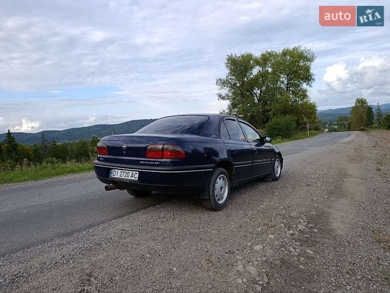 Седан Opel Omega 1997 в Сколе