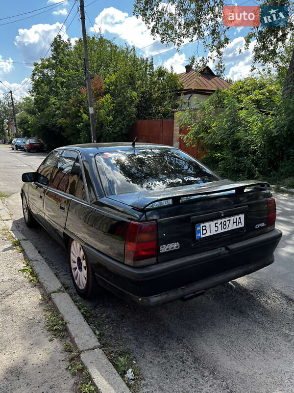 Седан Opel Omega 1991 в Полтаве