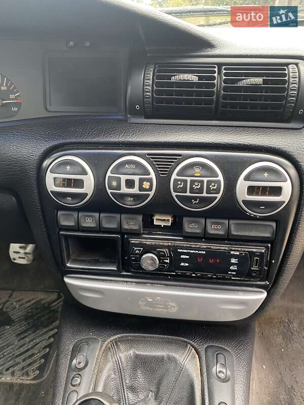 Седан Opel Omega 1998 в Житомире