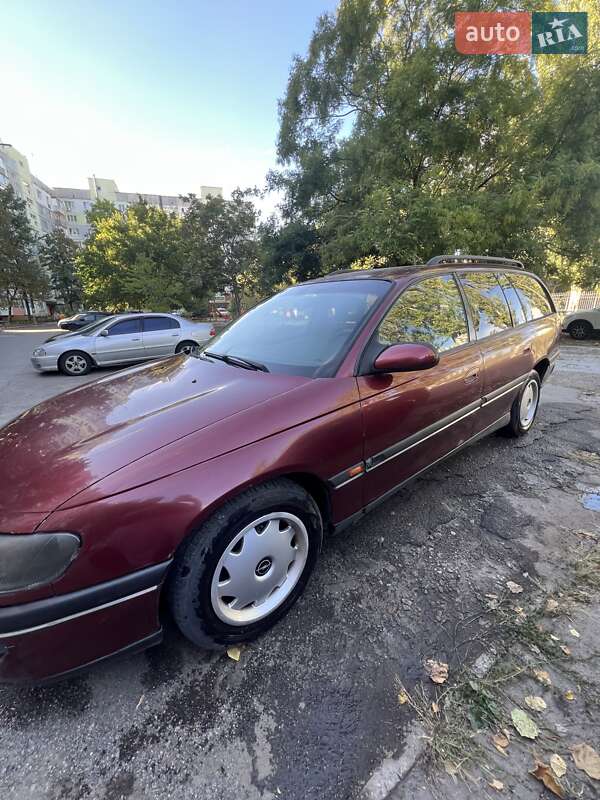 Универсал Opel Omega 1995 в Запорожье